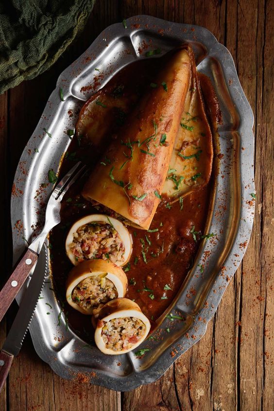 Kallamar i Mnushur  / stufed squid