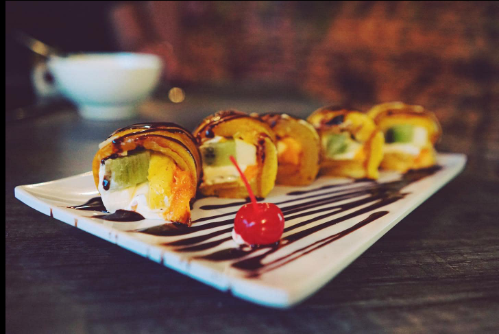 Tropikal Roll (10 pcs)