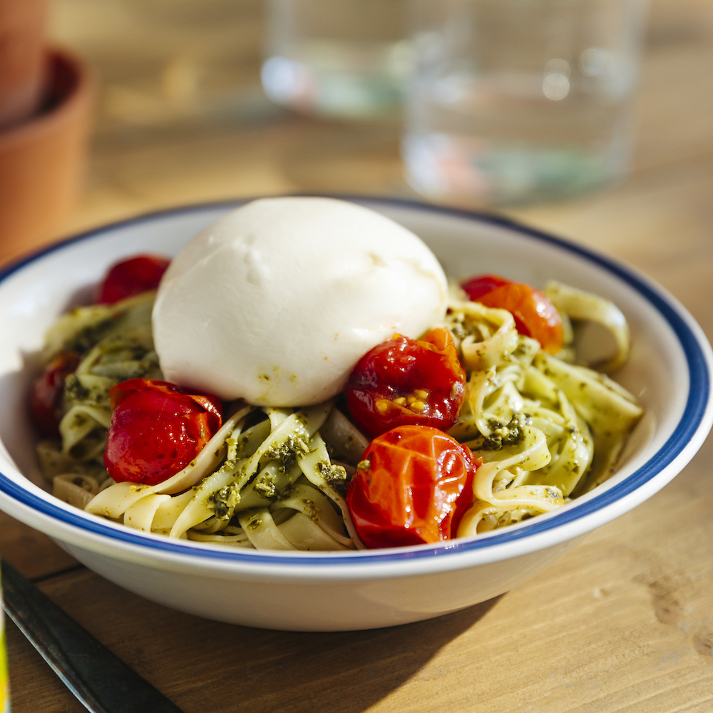 BURRATA PESTO GENOVESE DOMATINJA 