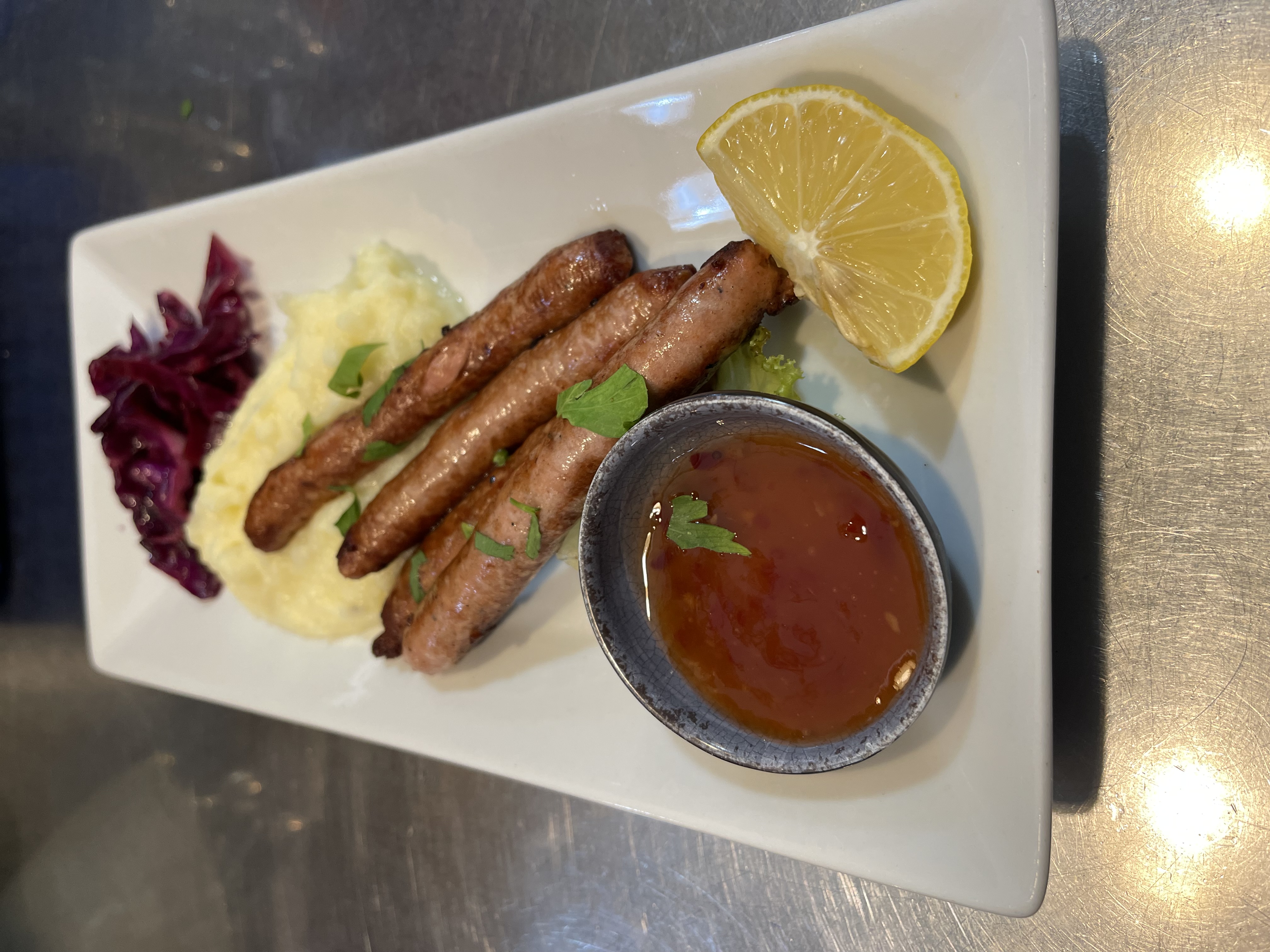 Salcice shpie me pilaf