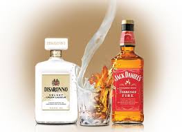 Shots disarono+jack daniles