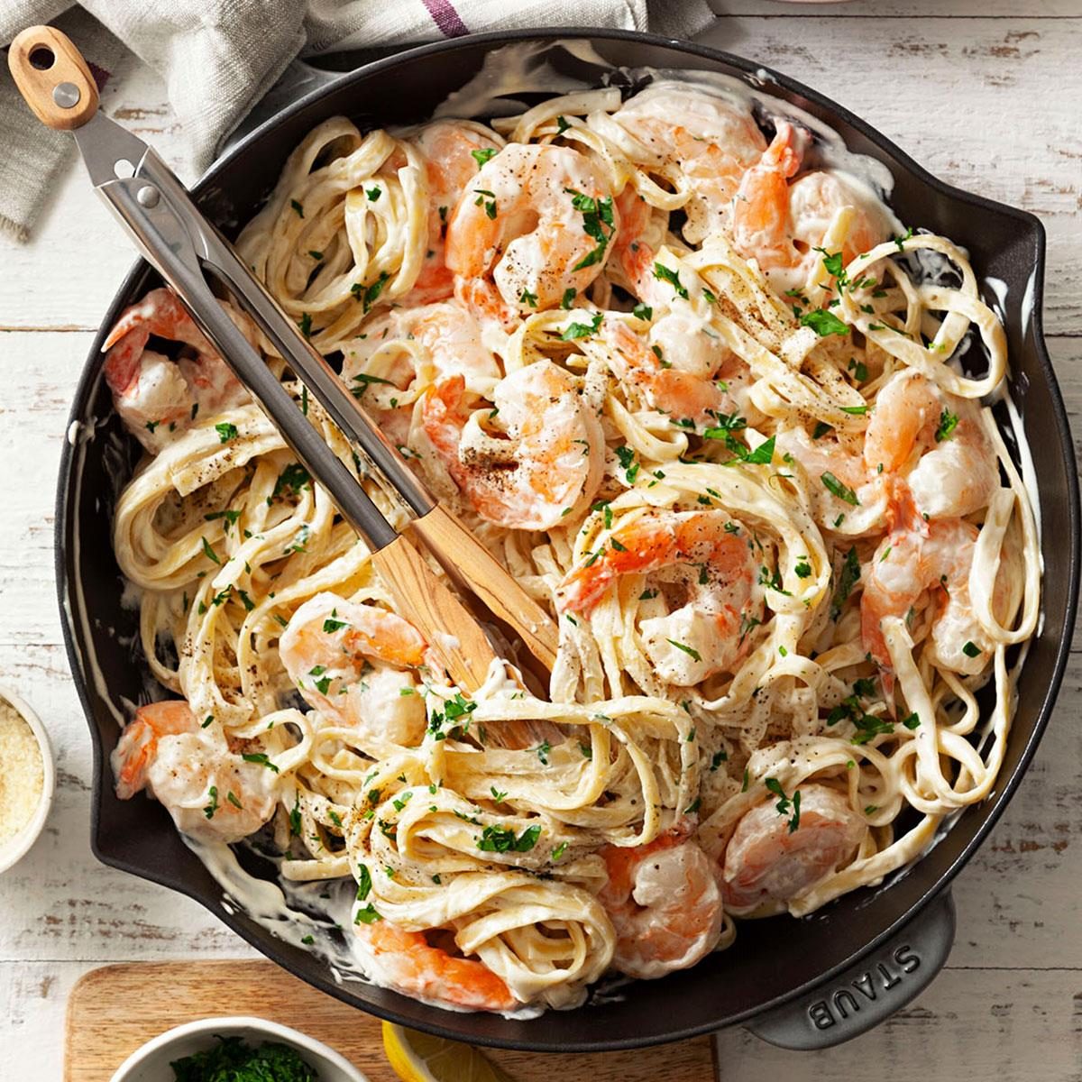 Tagliateli Shrimp Alfredo