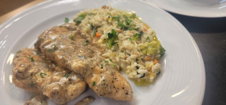 Eskallop viçi me salcë tartufi 