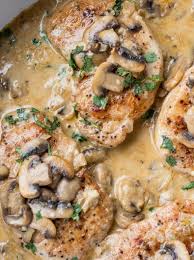 Eskallop pule pana kërpudhë